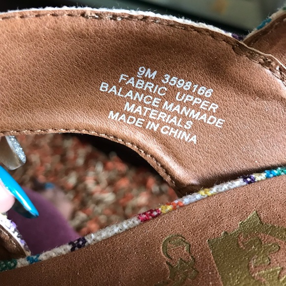 Shoes - Picture 6 of 6